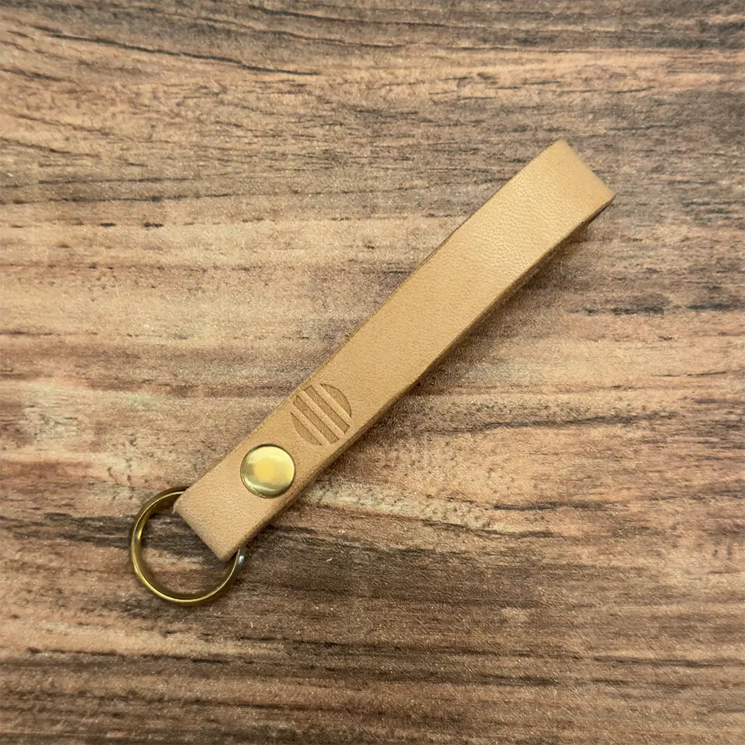 国産ヌメ革・ナチュラル・レザーキーホルダー｜KEYF01-NTU-01