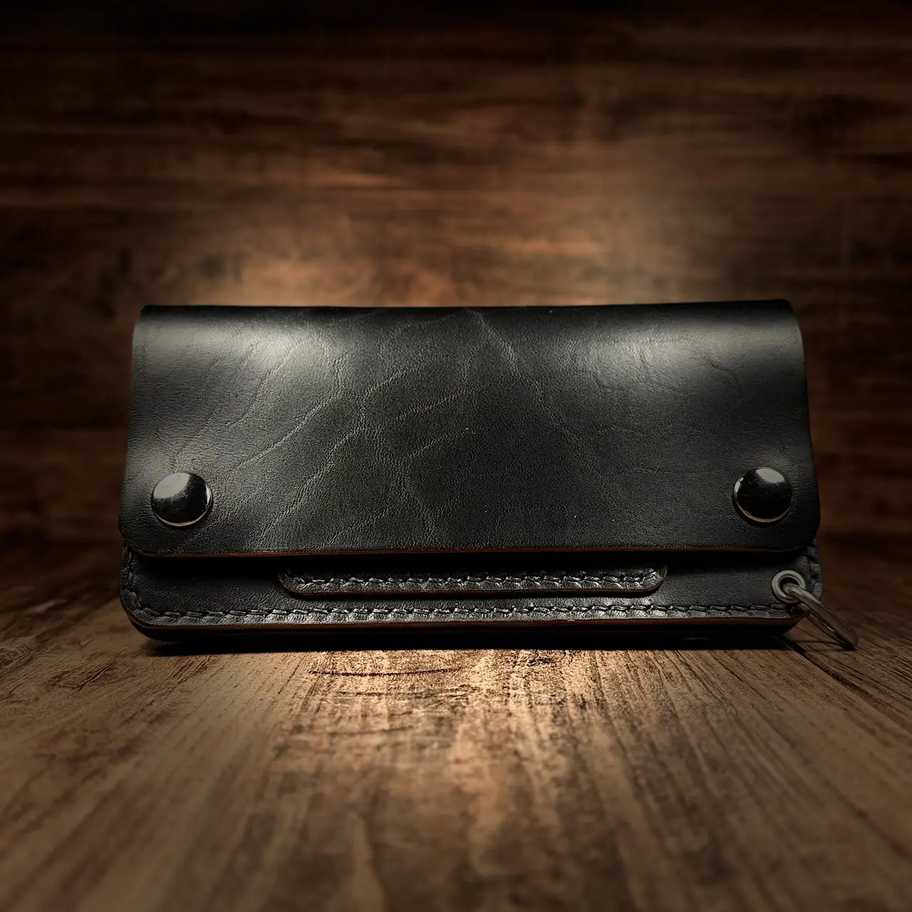 ホースバット・茶芯ブラック・ロングトラッカーウォレット – ヴィンテージ感漂う本格レザー長財布【TWL01-HBT-02】